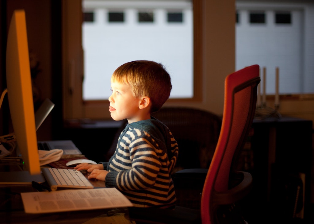 Teaching Kids To Code: Five Helpful Resources For Tutors
